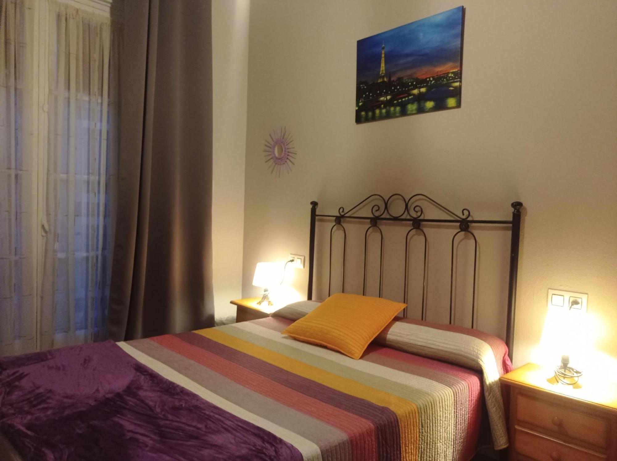 Hospedaje Don Pelayo Gijon Room photo