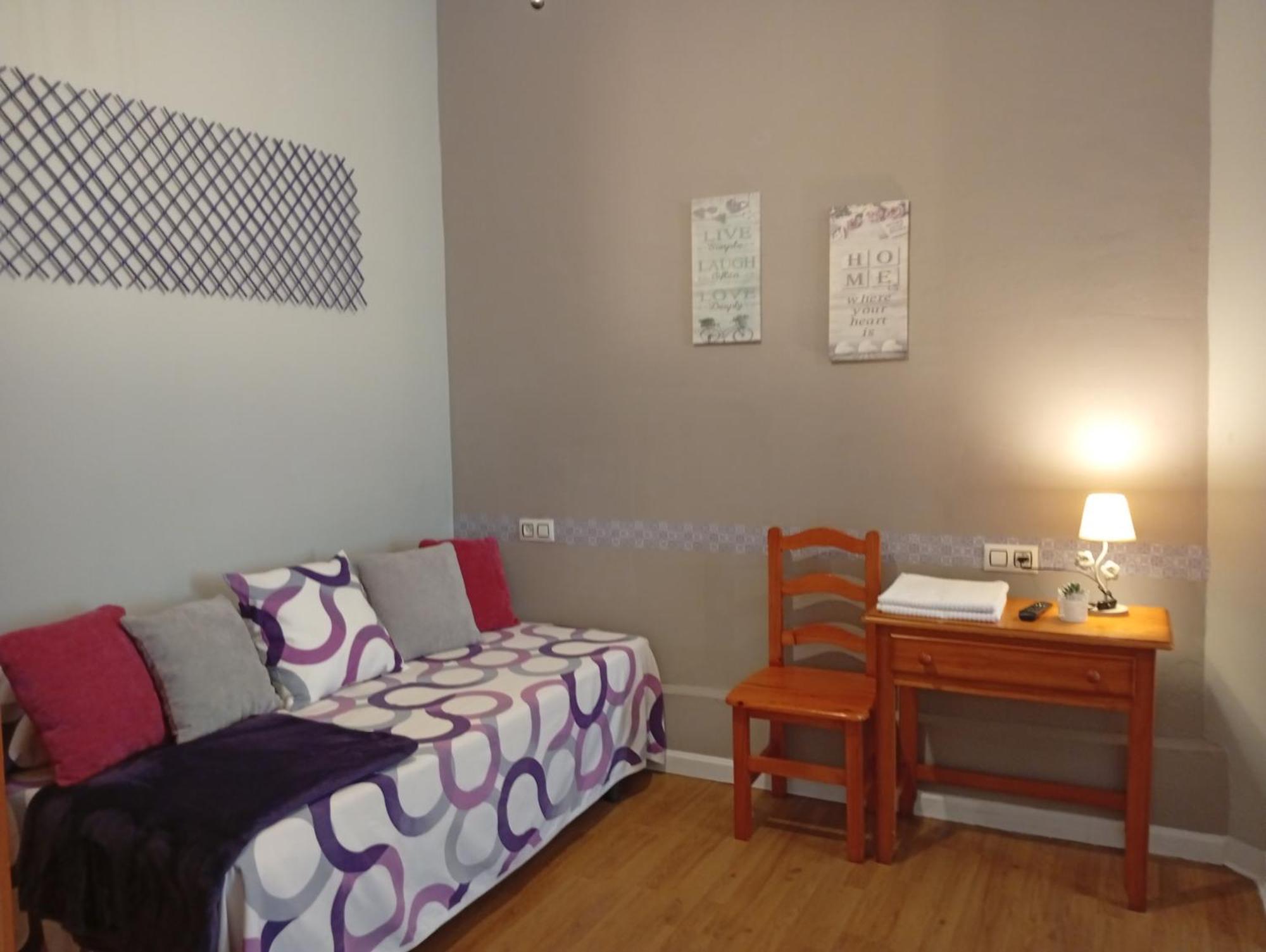 Hospedaje Don Pelayo Gijon Room photo